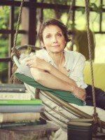 Елена АРОВА